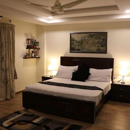 Elegant & Charming One Bed Apartment In Bahria Town راوالبيندي المظهر الخارجي الصورة