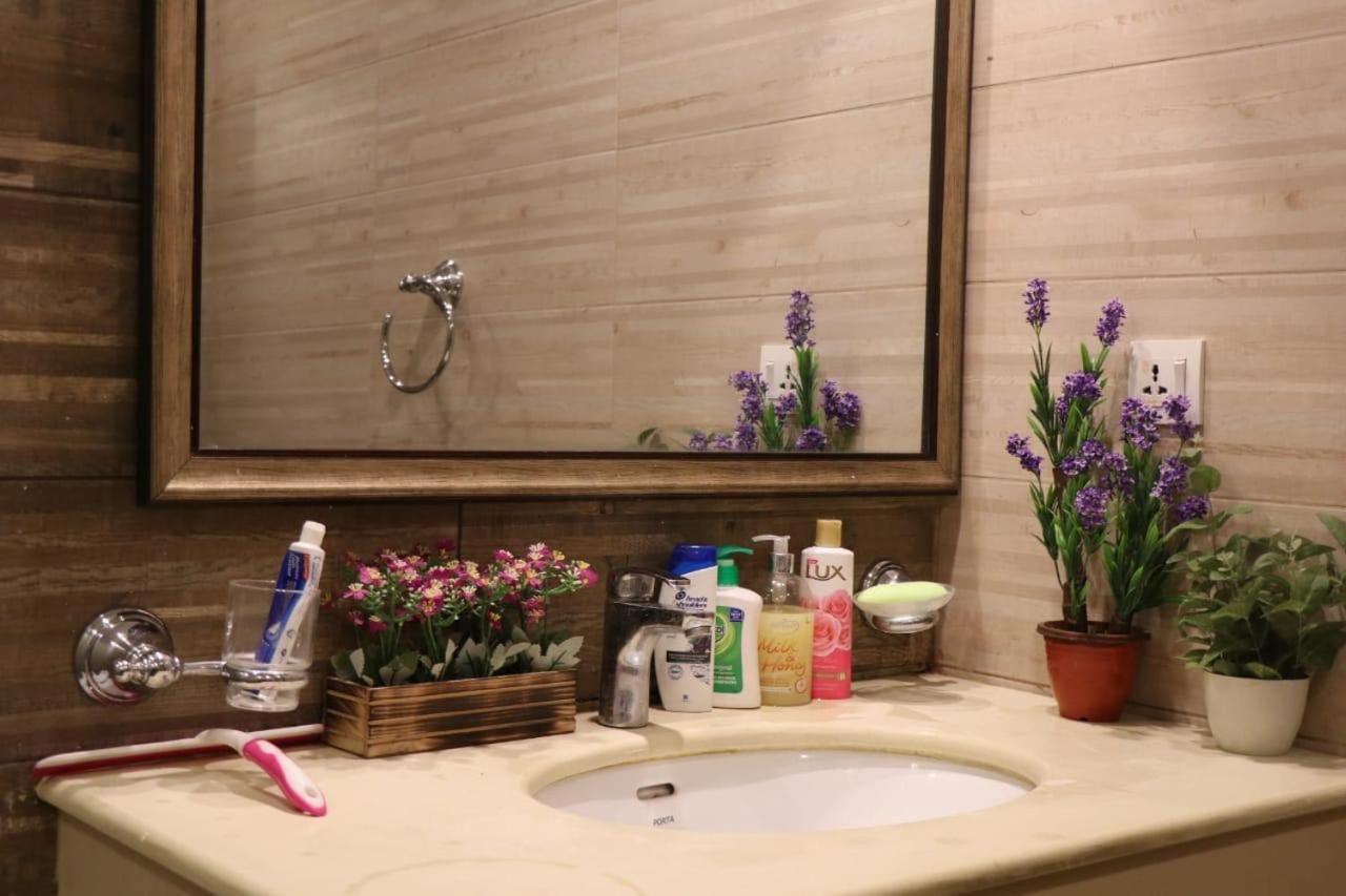 Elegant & Charming One Bed Apartment In Bahria Town راوالبيندي المظهر الخارجي الصورة